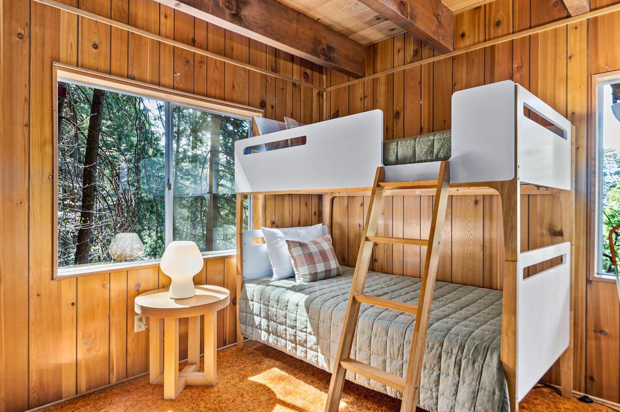 Pet & Kid Friendly Cozy Cabin, Bbq, Firepit, Outdoor Dining, Forest Views Lake Arrowhead Exterior photo